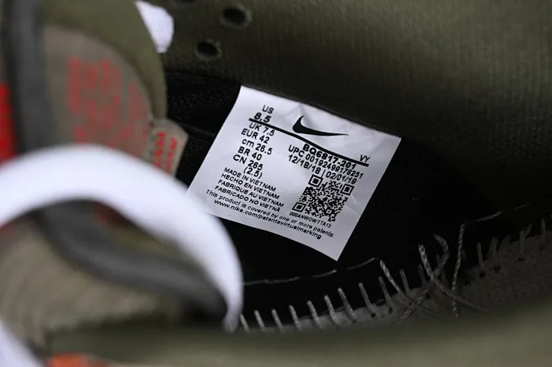 All Categories Nk SB Dunk Series Nk SB Dunk Low Low-top Sneakers Nk SB Dunk Low Pro Color Corduroy Low-top Casual Sports Skateboard Shoes BQ6817-201